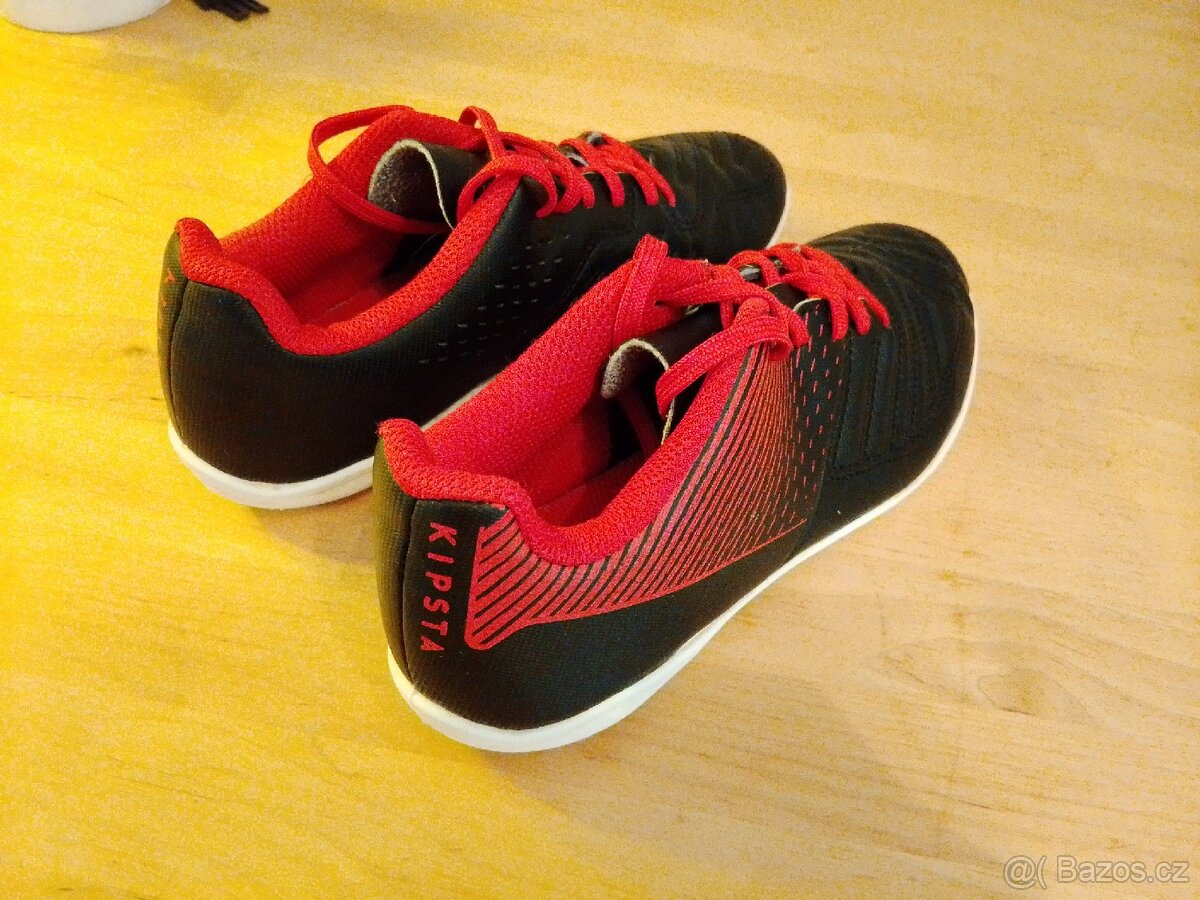 Dětské kopačky Decathlon Kipsta velikost 35 - 2