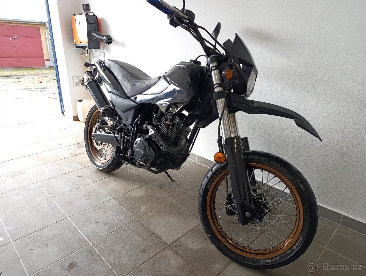 Loncin XM 125 - 2