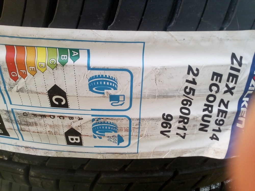Letní pneumatiky 215/60R17 96V - 2