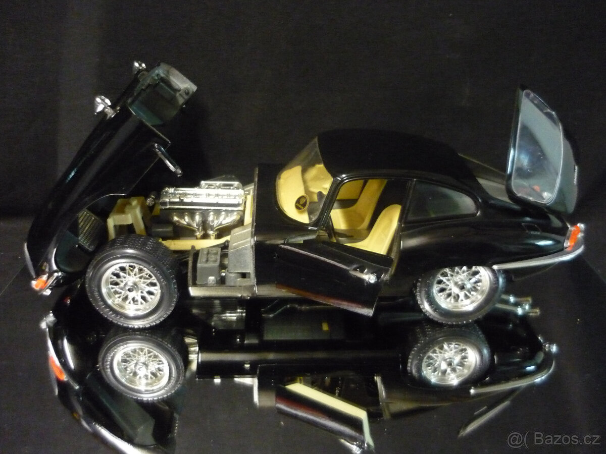 Jaguar E Type Coupe černý Bburago 1/18 - 2