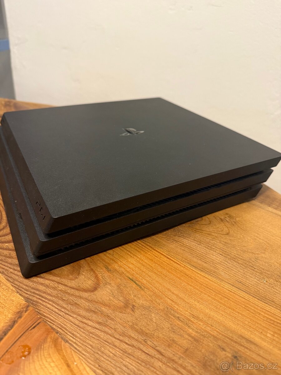 Playstation PS4 PRO 872GB - 2