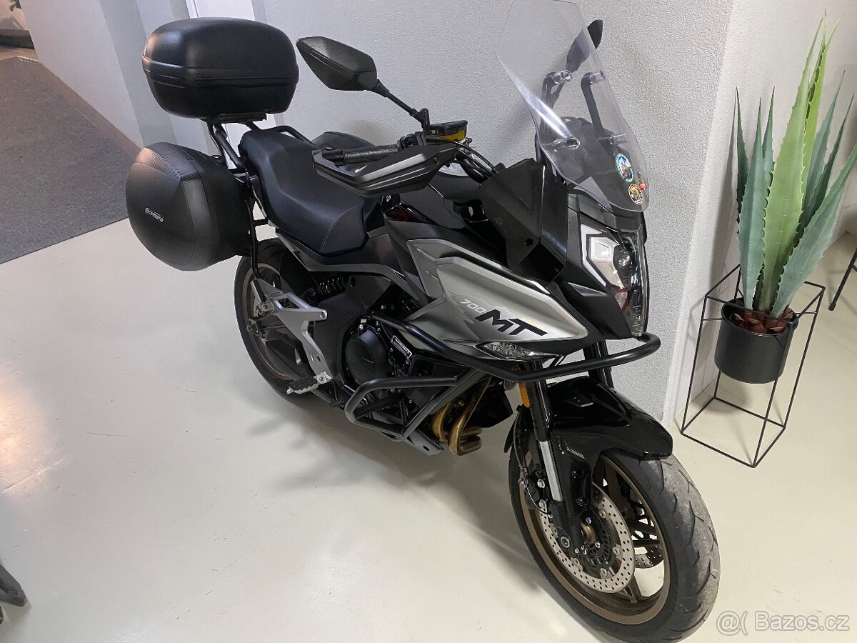 CF MOTO MT700 Premium - 2