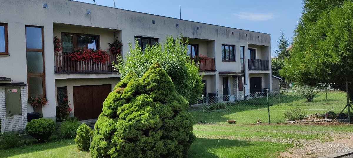 Pronájem řadového RD 4+1 - Blatná - Myštice - 2