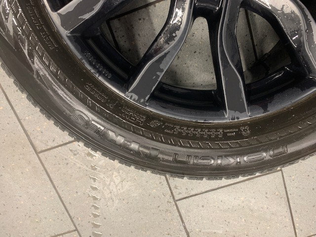 SUPER ALU SUV zn. MAK - zimní Nokian 235/60/18, rozteč 5x108 - 2