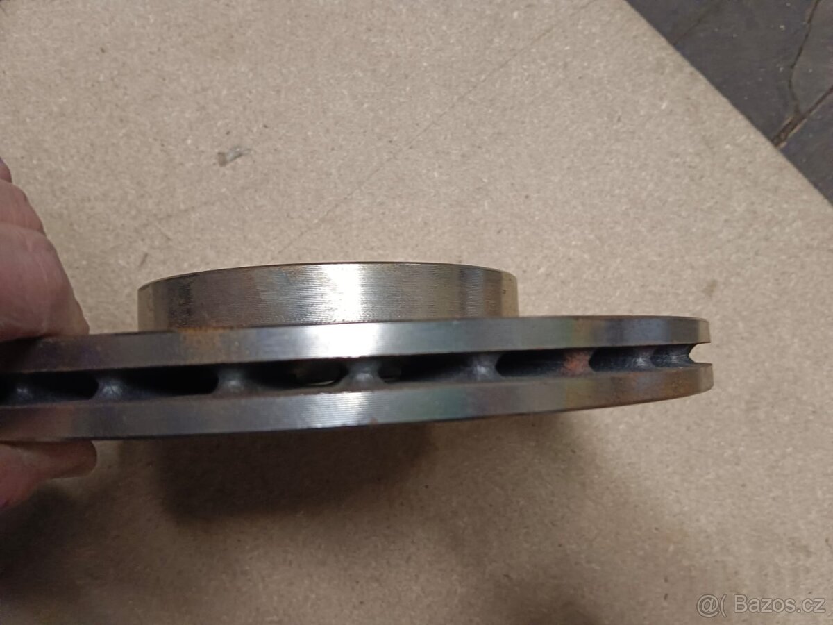 Brzdový kotouč Alfa Romeo 155 1.8-2.0 od 1992 - 2