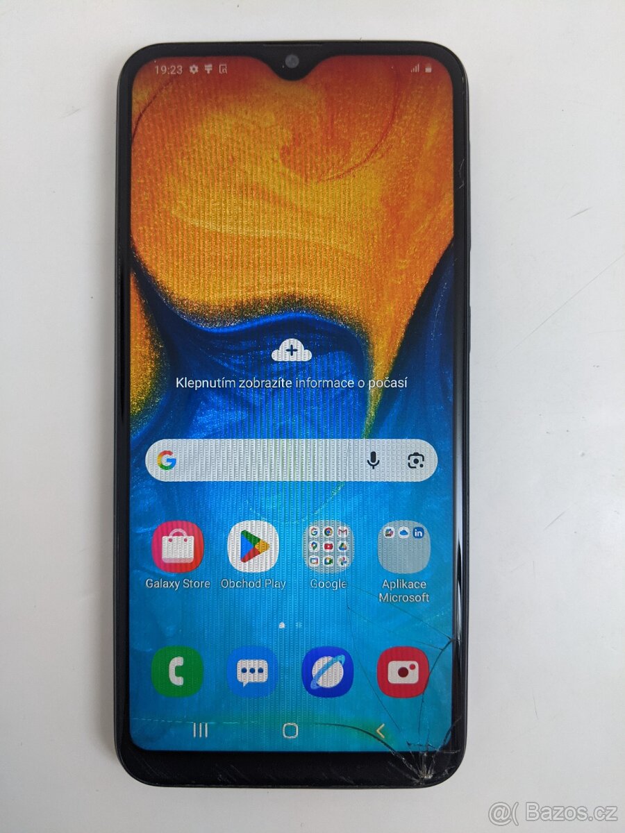 Samsung Galaxy A20e 3/32gb blue - 2