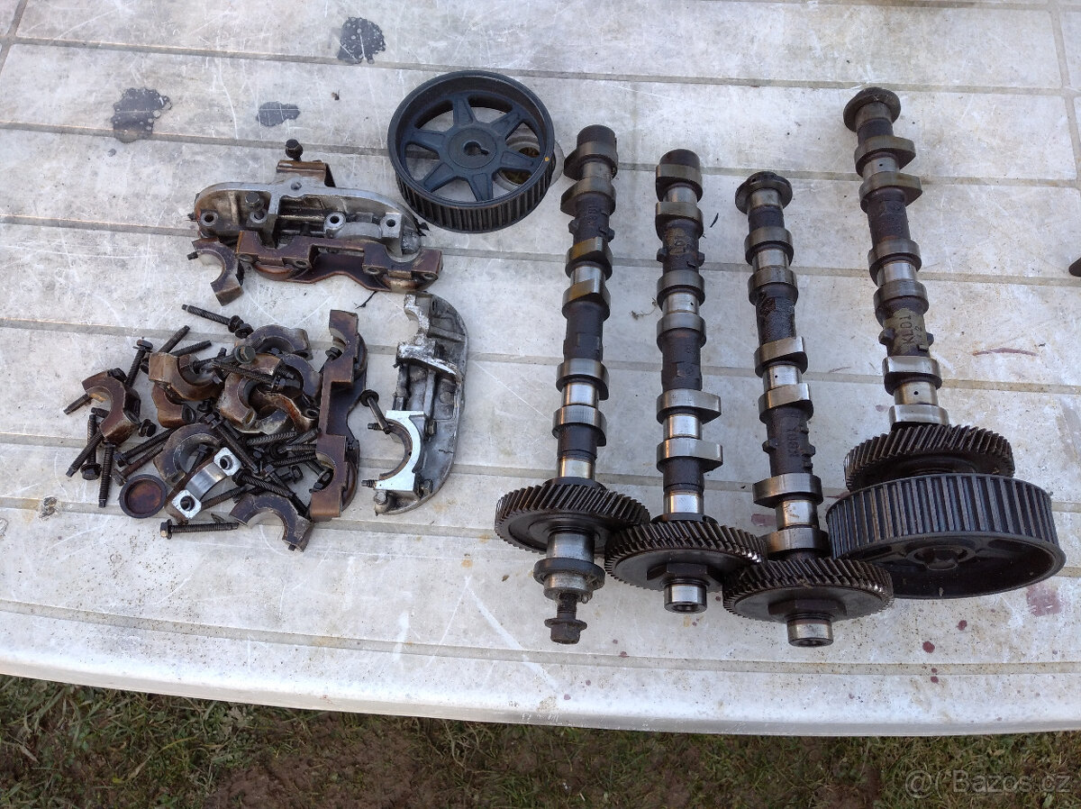 Mazda 323F 2.0 V6 Díly motoru - 2