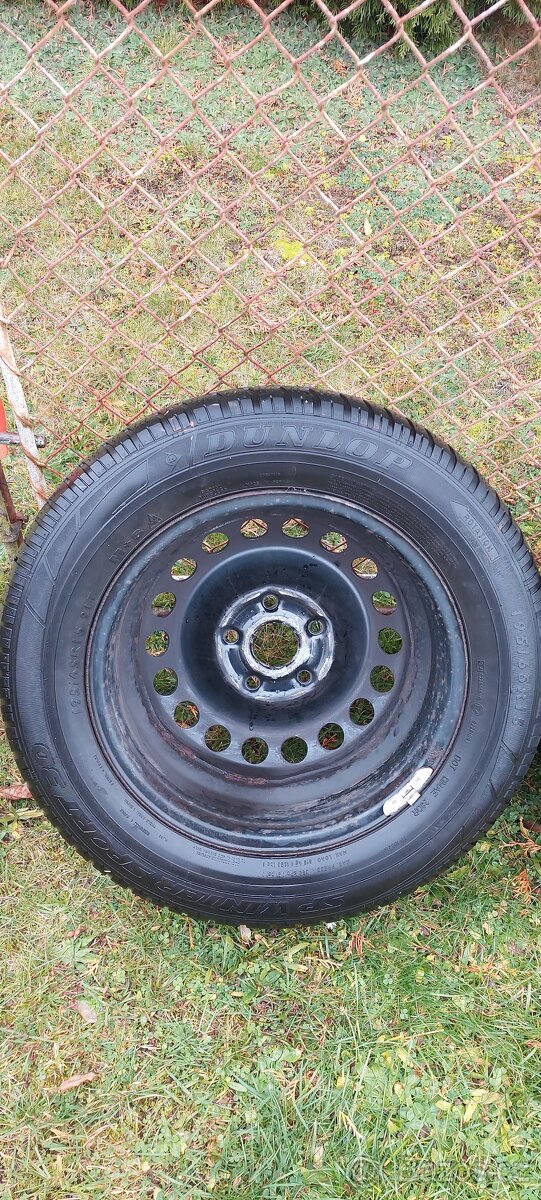 Škoda, Volkswagen zimní kola R15, 5x112 Dunlop Winter Sport - 2