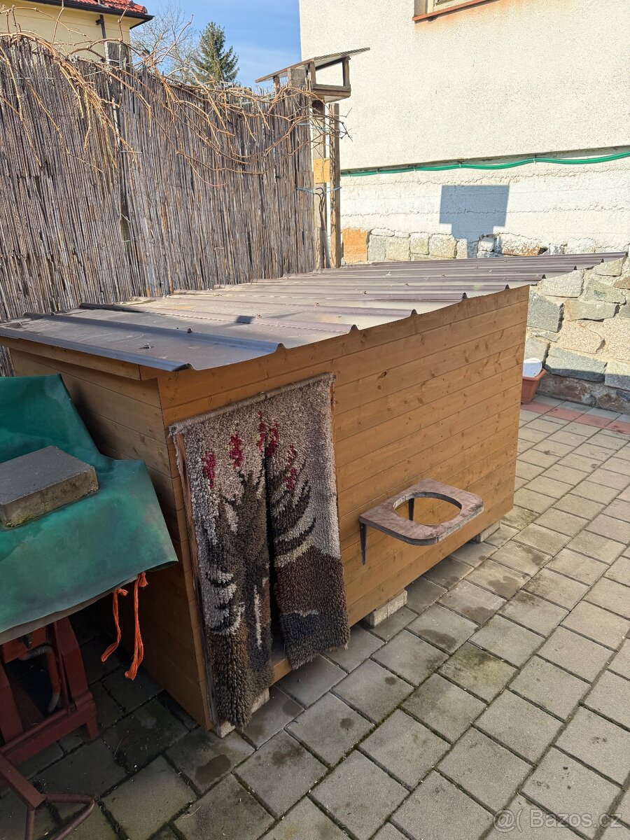 Prodám zateplenou psí boudu - 2