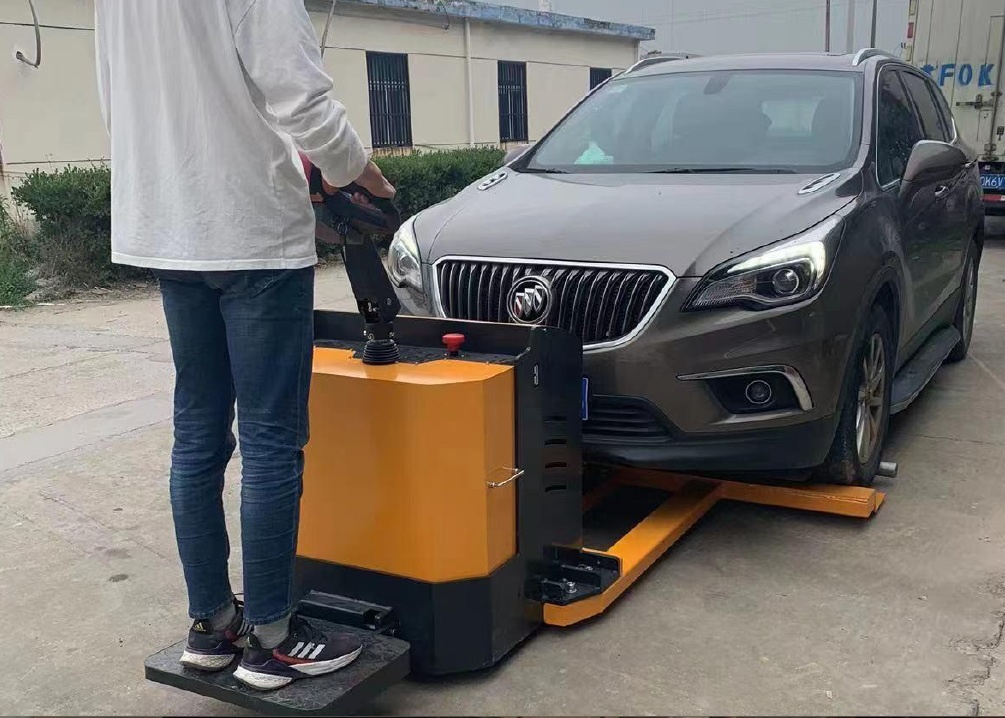 Manipulační vozík na auta - 2