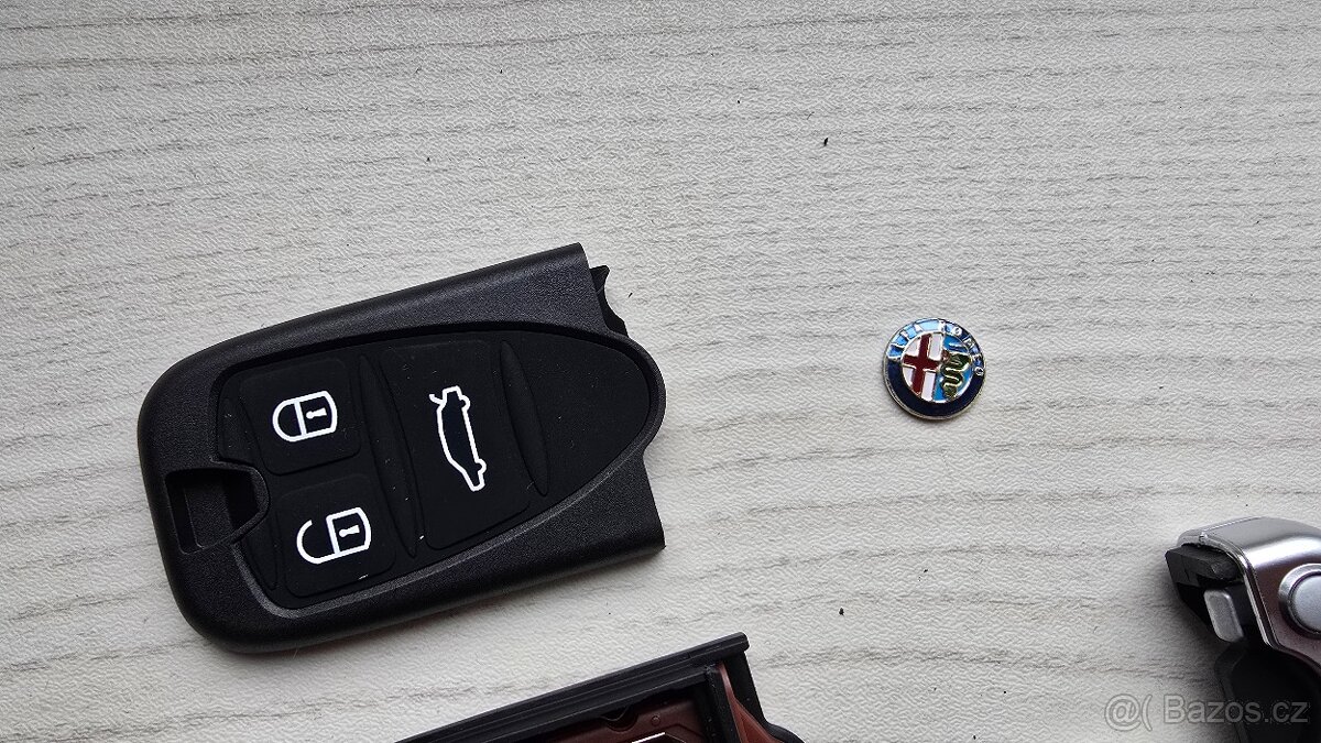 Prodám nový obal klíče Alfa Romeo Smart key - 2
