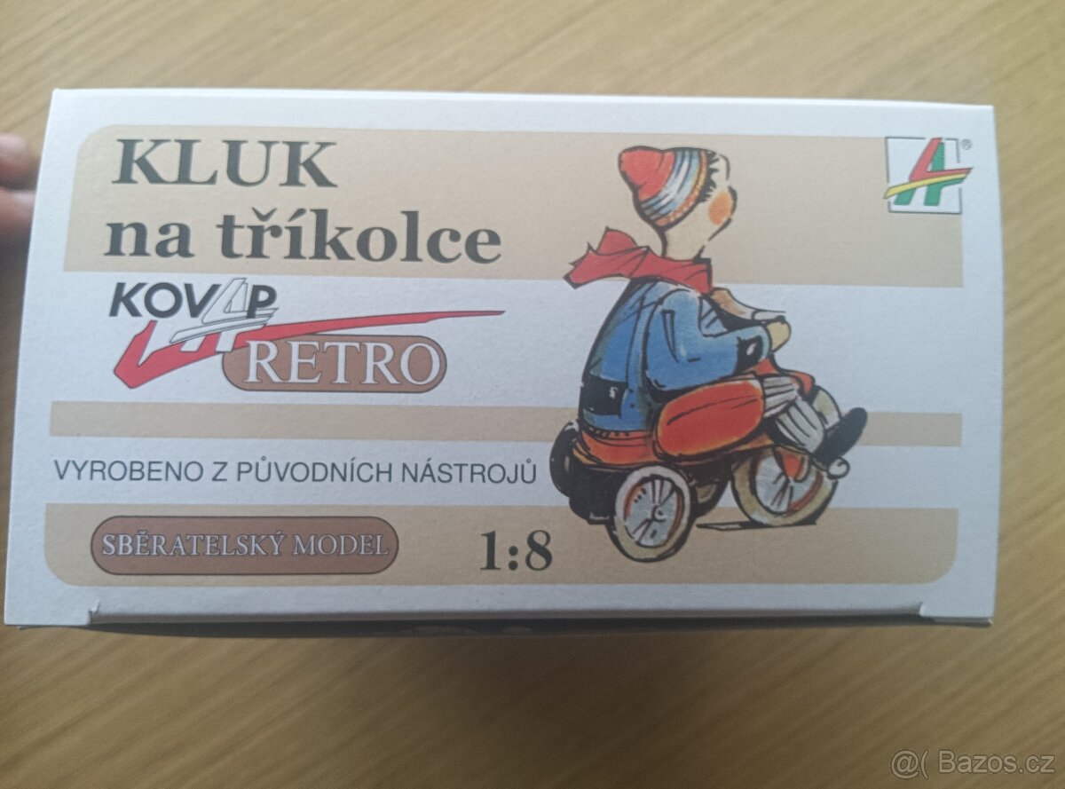 Kluk na tříkolce - 2