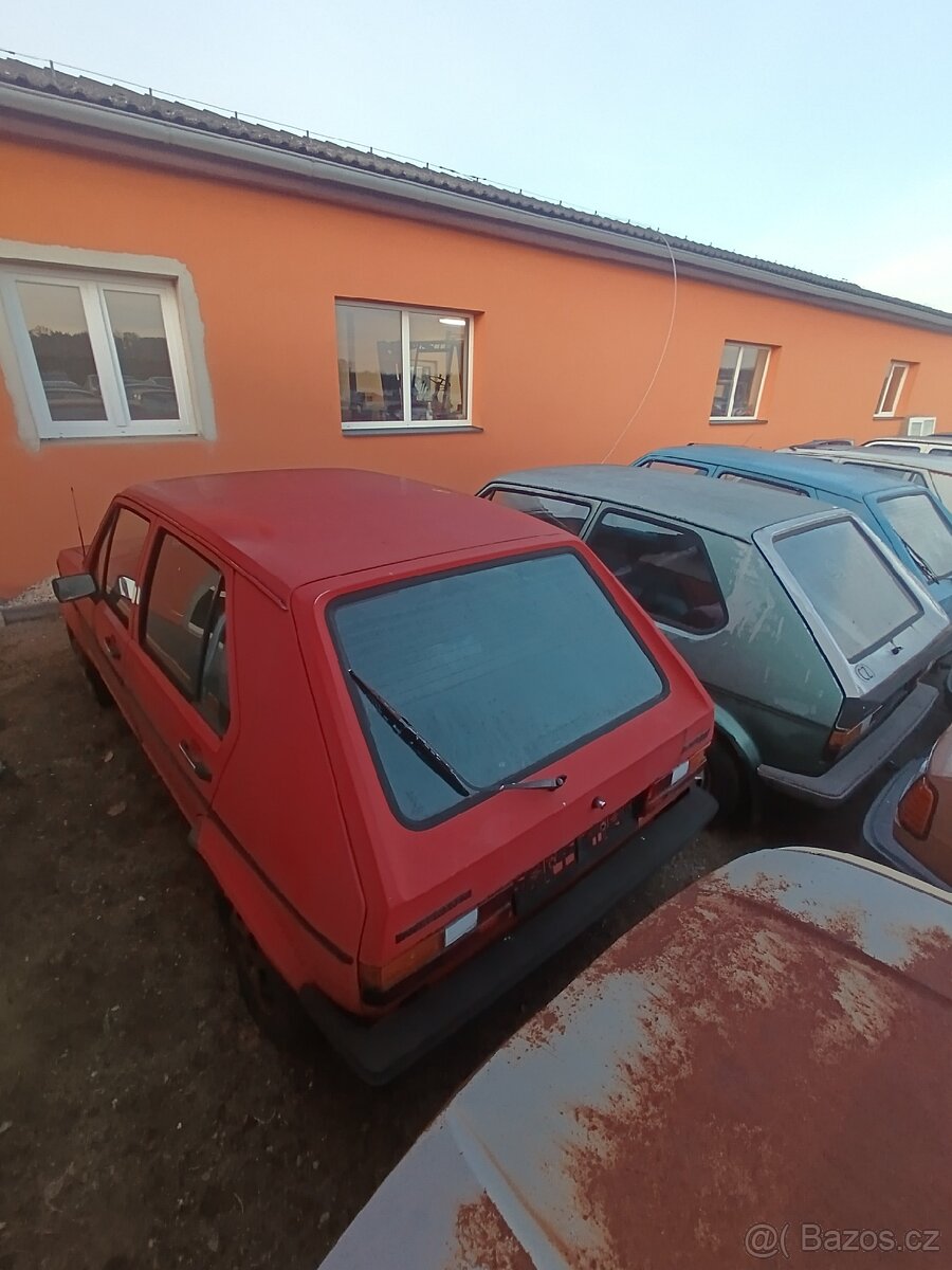 Prodám VW Golf 1 Automatická převodovka - 2