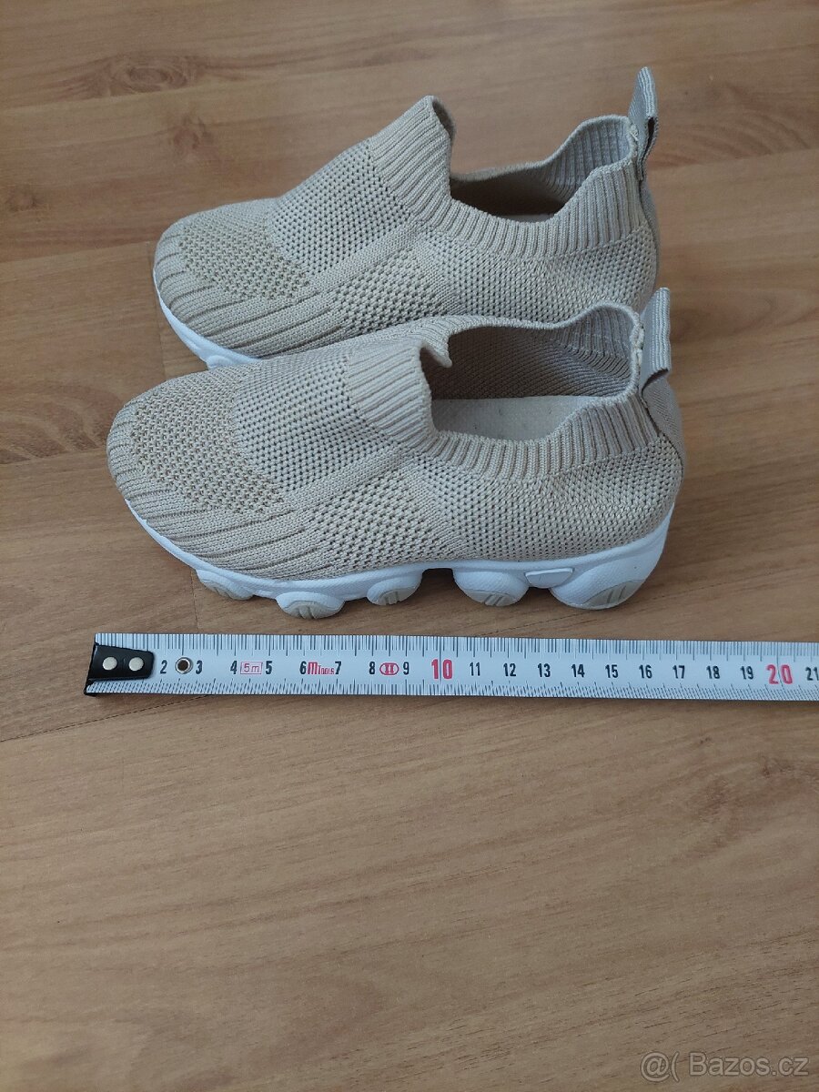 Detske boty vel.25 nazouvaci latkove - 2