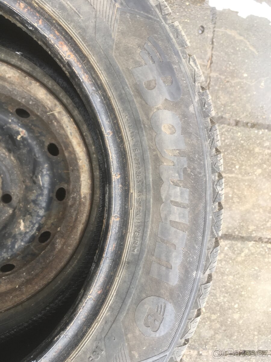 Barum 185/65R15 zimní - 2