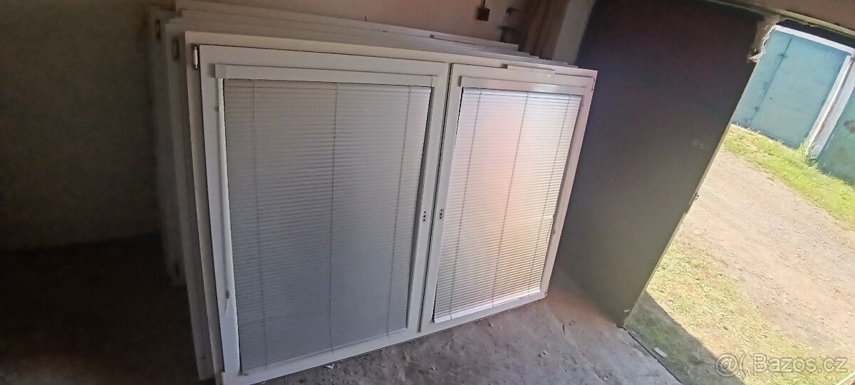Plastové Okna dvojsklo 205x152 Top stav - 2