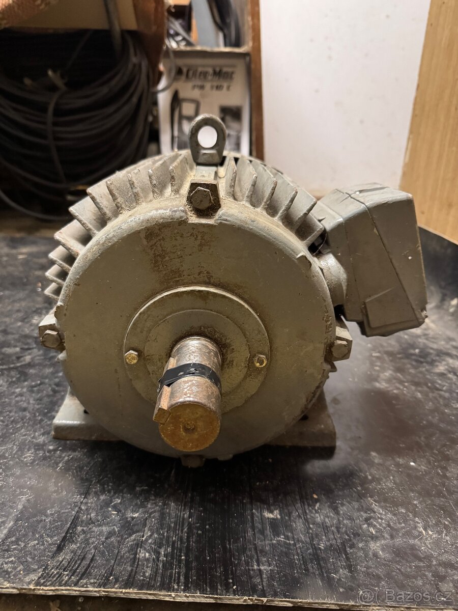 Elektromotor MEZ 7,5kW - 2