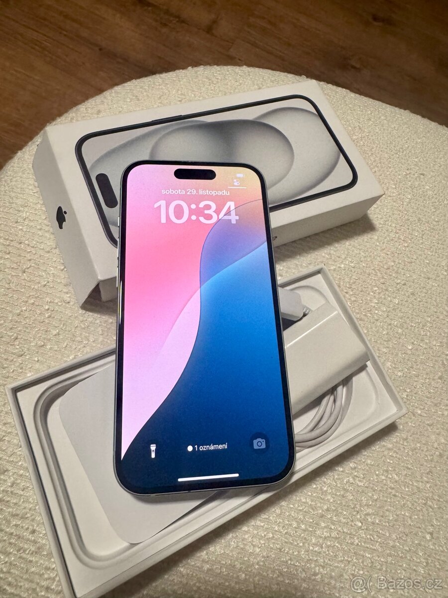 iPhone 15 128 GB, prasklé zadní sklo - 2