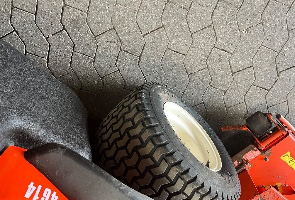 Kubota F 3890 se sekačkou - 2