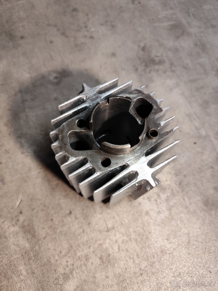 Válec Jawa 555 - výbrus - 2