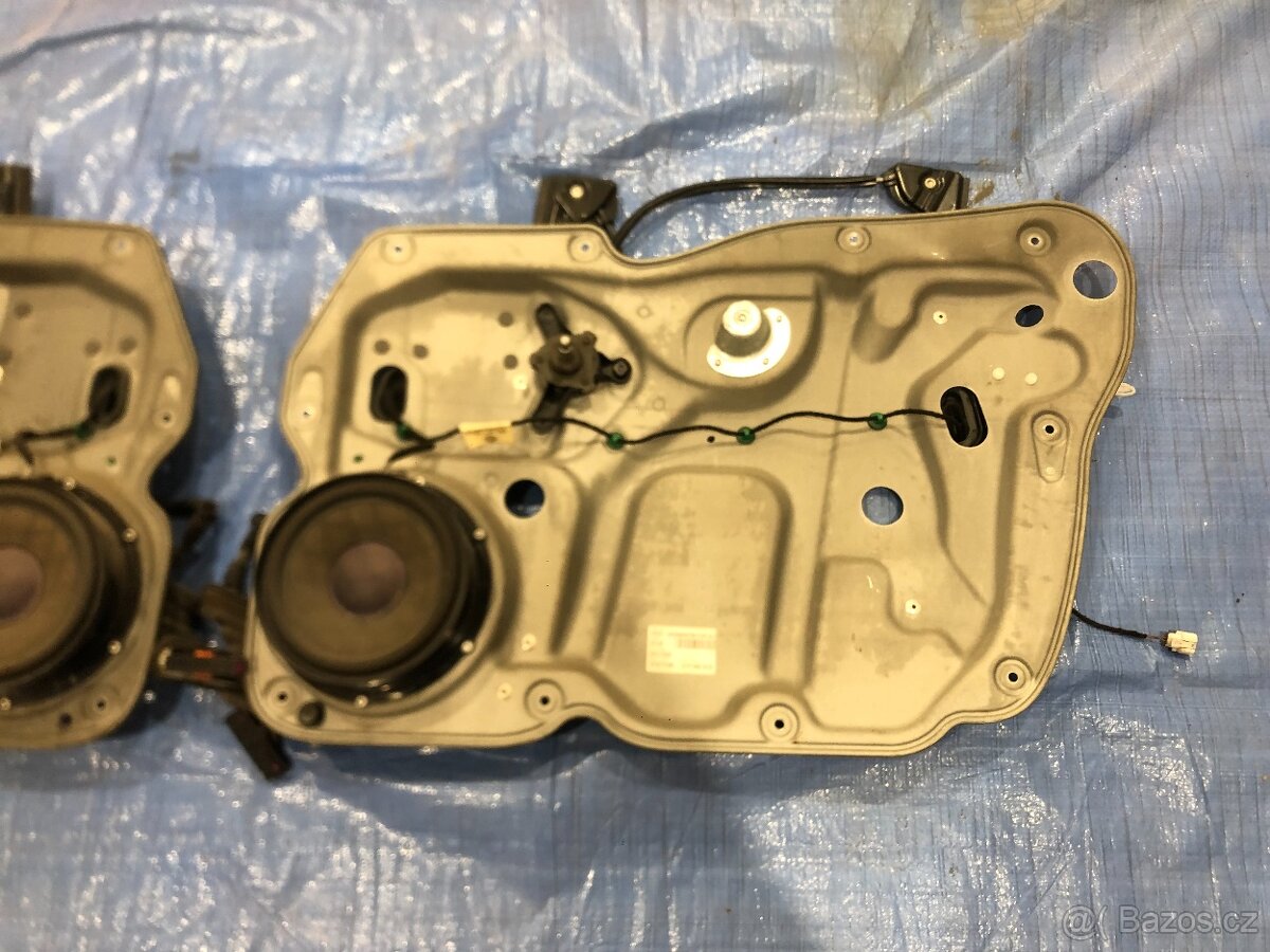 Stahovačka přední levá pravá VW Caddy / Touran - 2