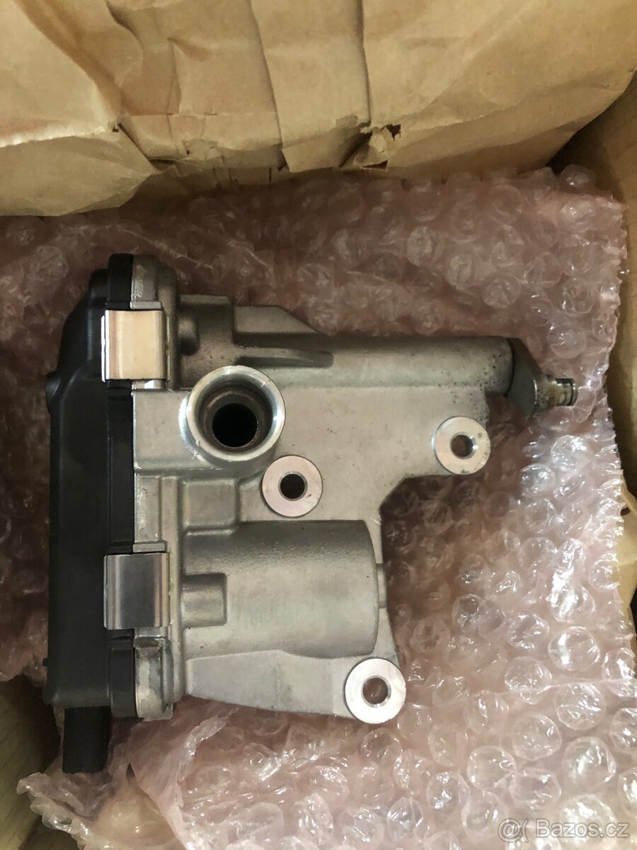 Regulace turba om656 Mercedes - 2