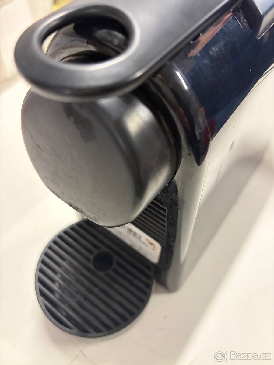 Kávovar Nespresso mini black - 2