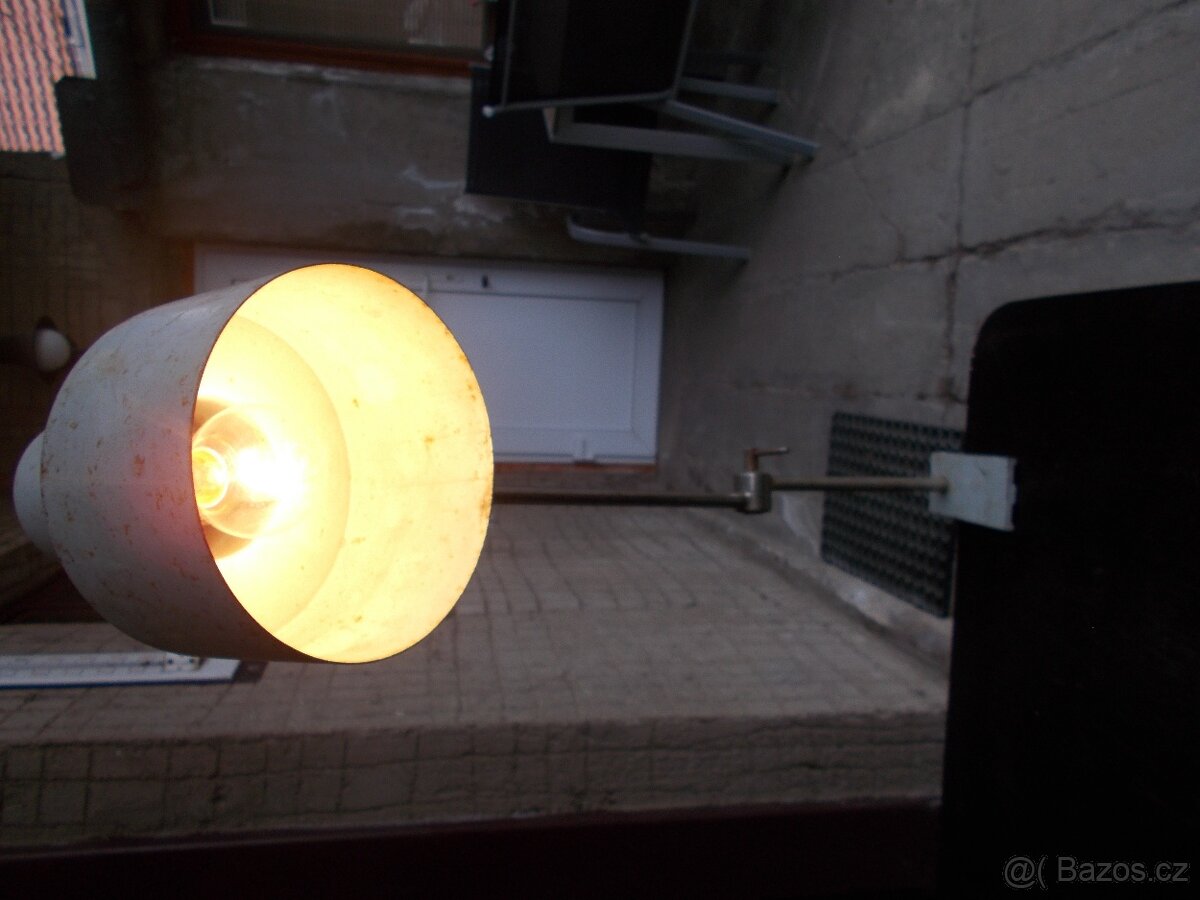 strojní lampa - 2