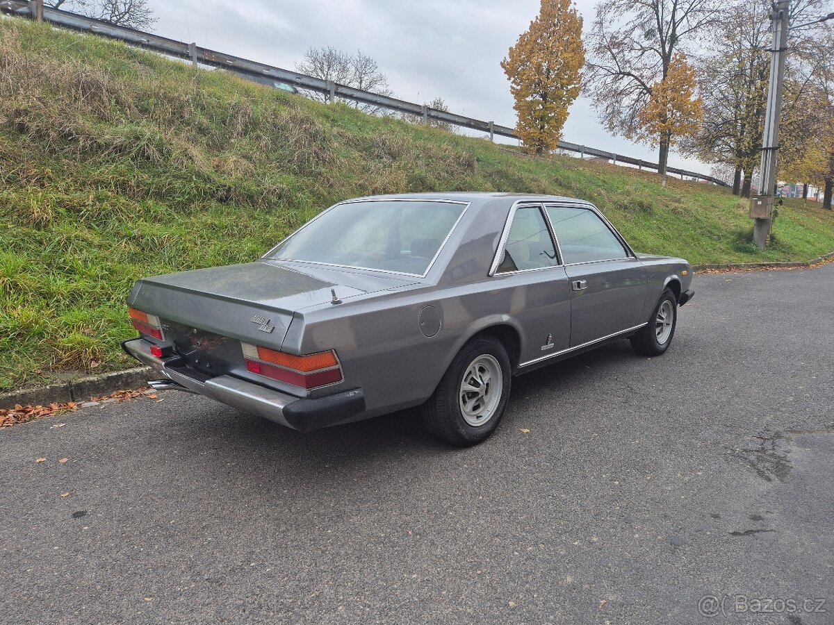 Fiat 130 coupe - 2