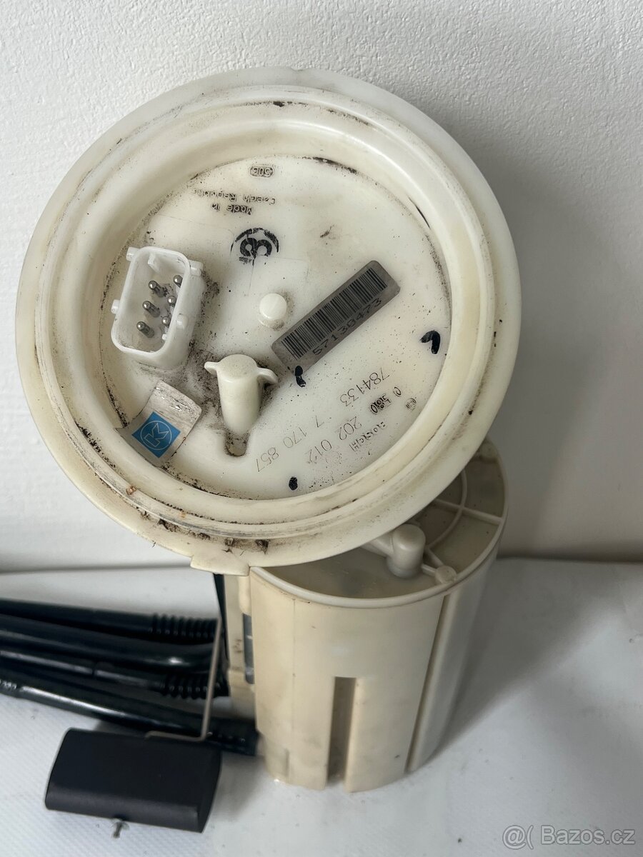Palivové čerpadlo BMW 5 E60 E61 6 E63 E64 - 2
