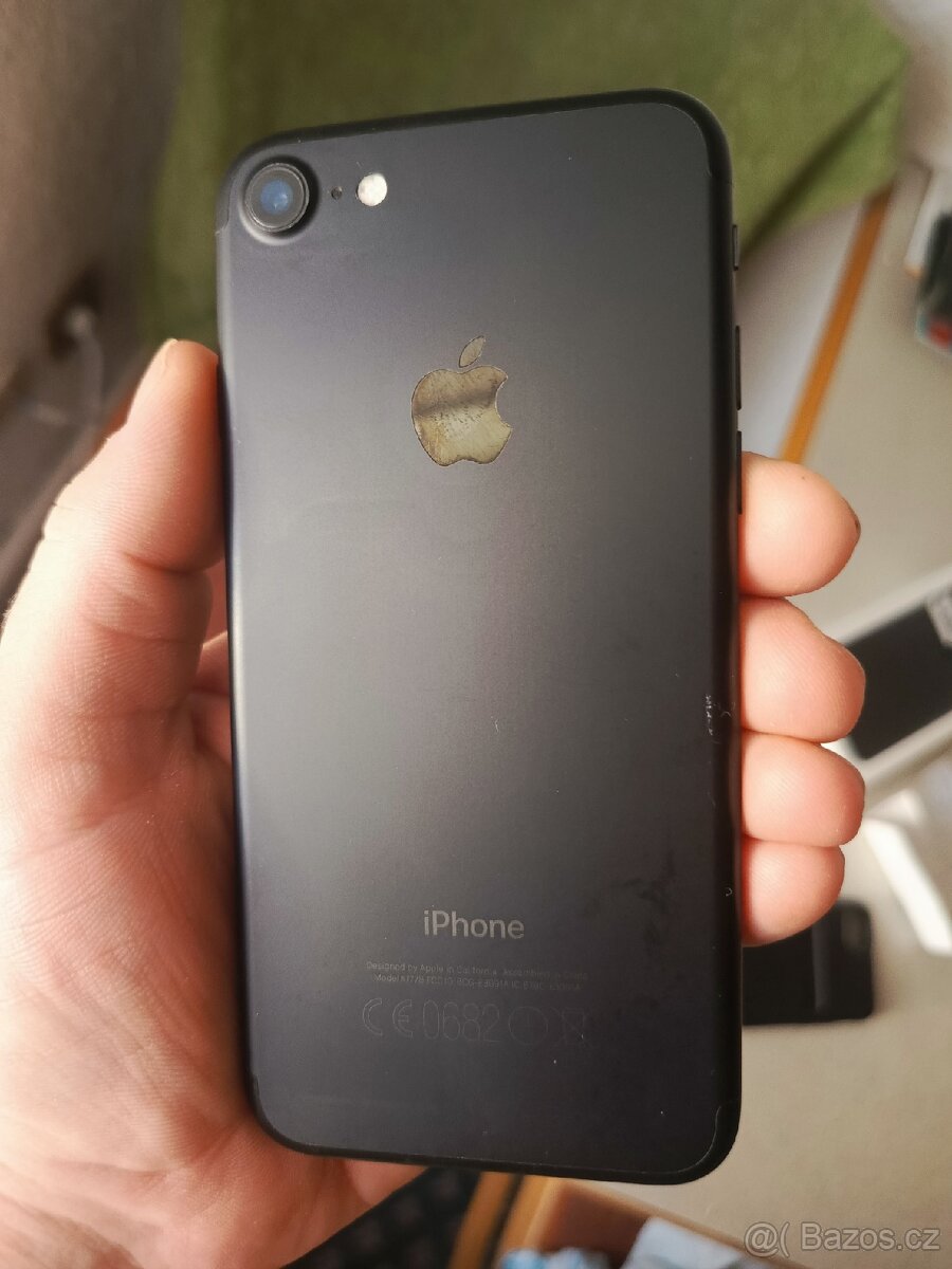 Prodám plně funkční iPhone 7 32GB - 2