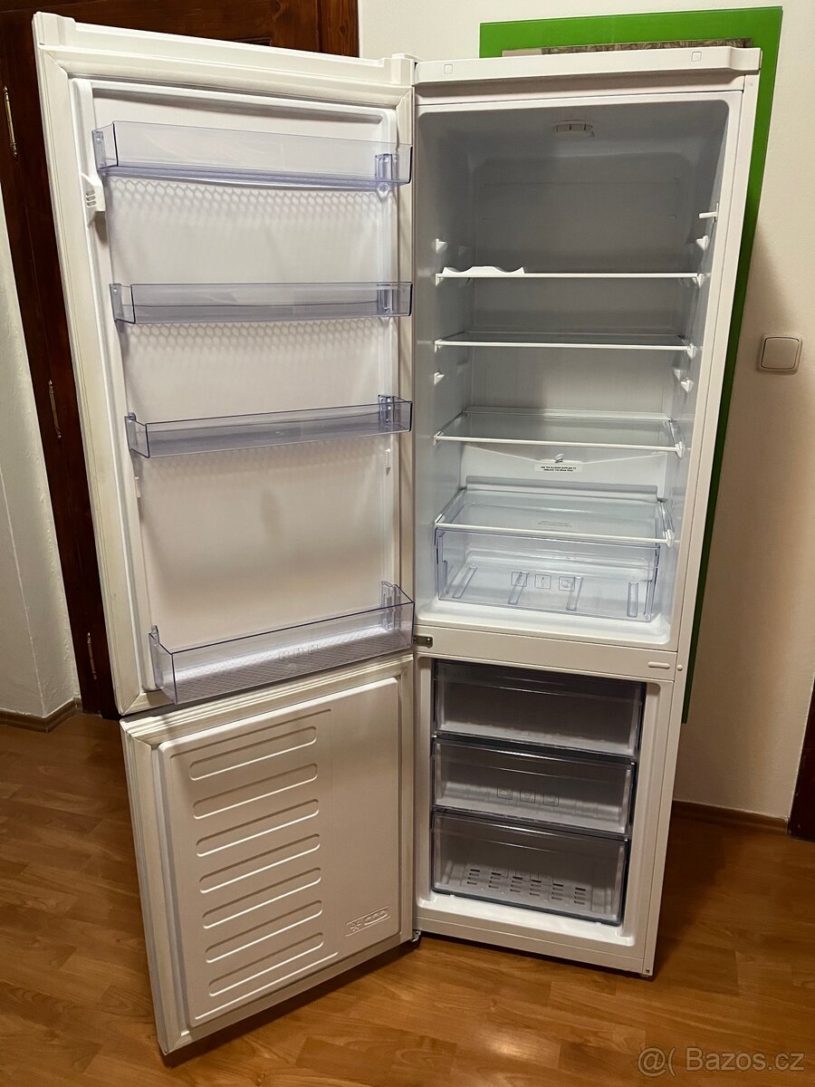 Lednice s mrazákem Beko - 2