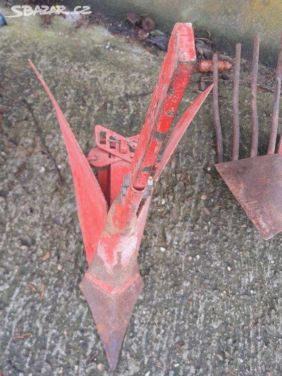 Prodám hrobkovaci radličku k malotraktorům tera vari viz fot - 2