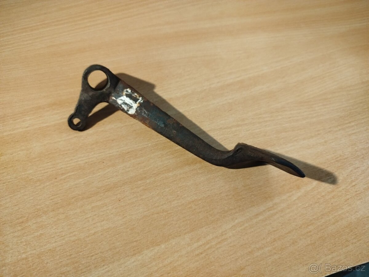 Pedál brzdy - 2