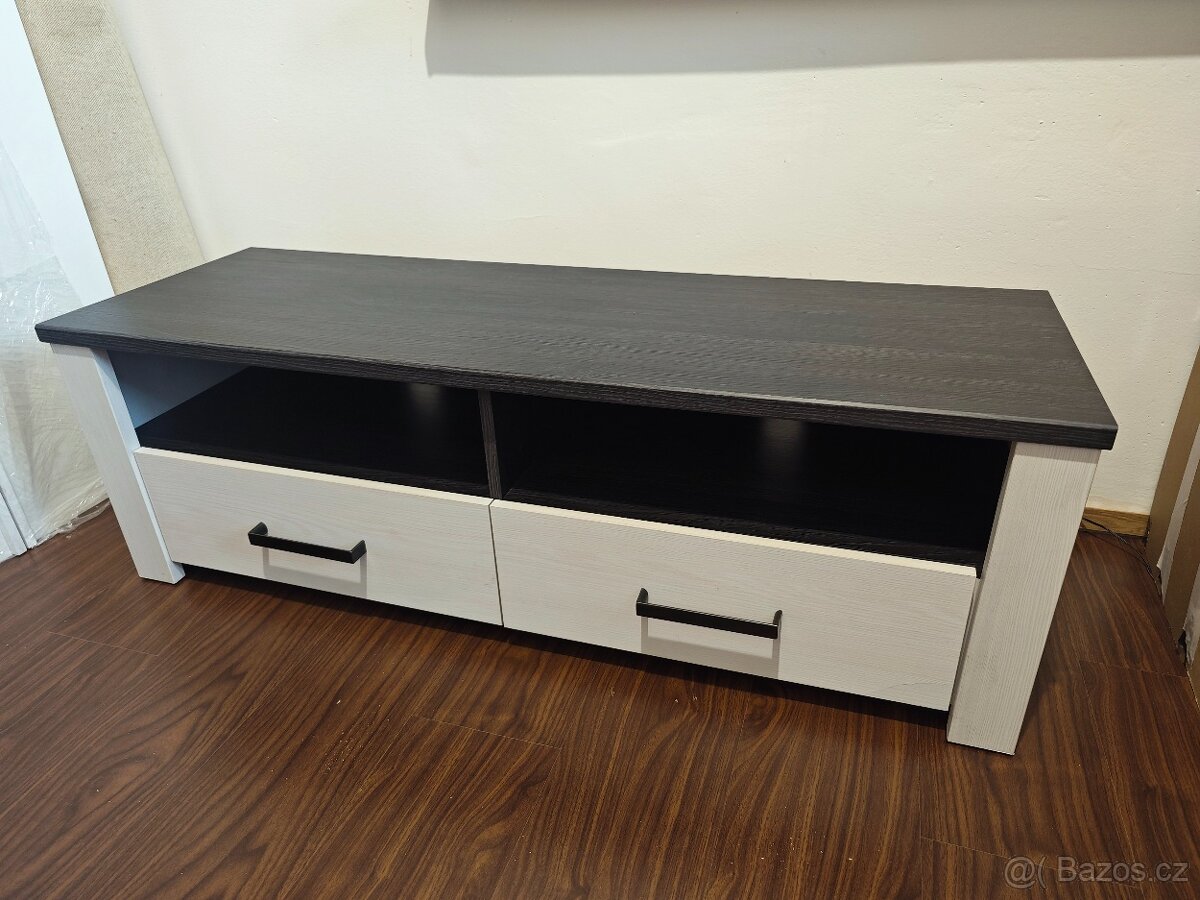 TV stolek 130cm - 2