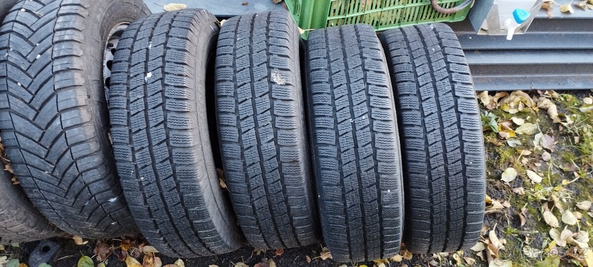 Sada VW T4 zimní pneu 195/70//15C - 2