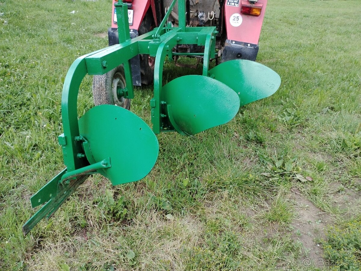 Predám pluh trojak - 2