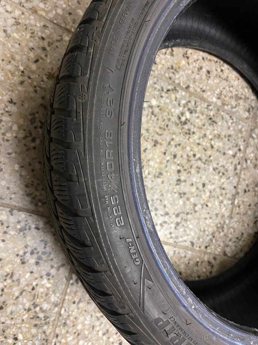 Goodyear 225/40 r18 zimní - 2