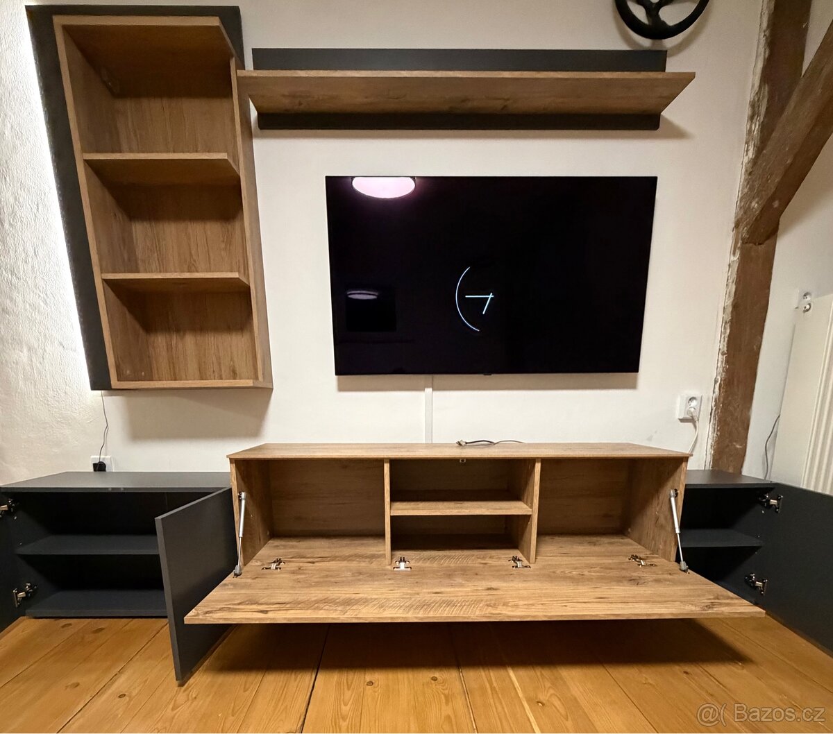 Obývací stěna - 2