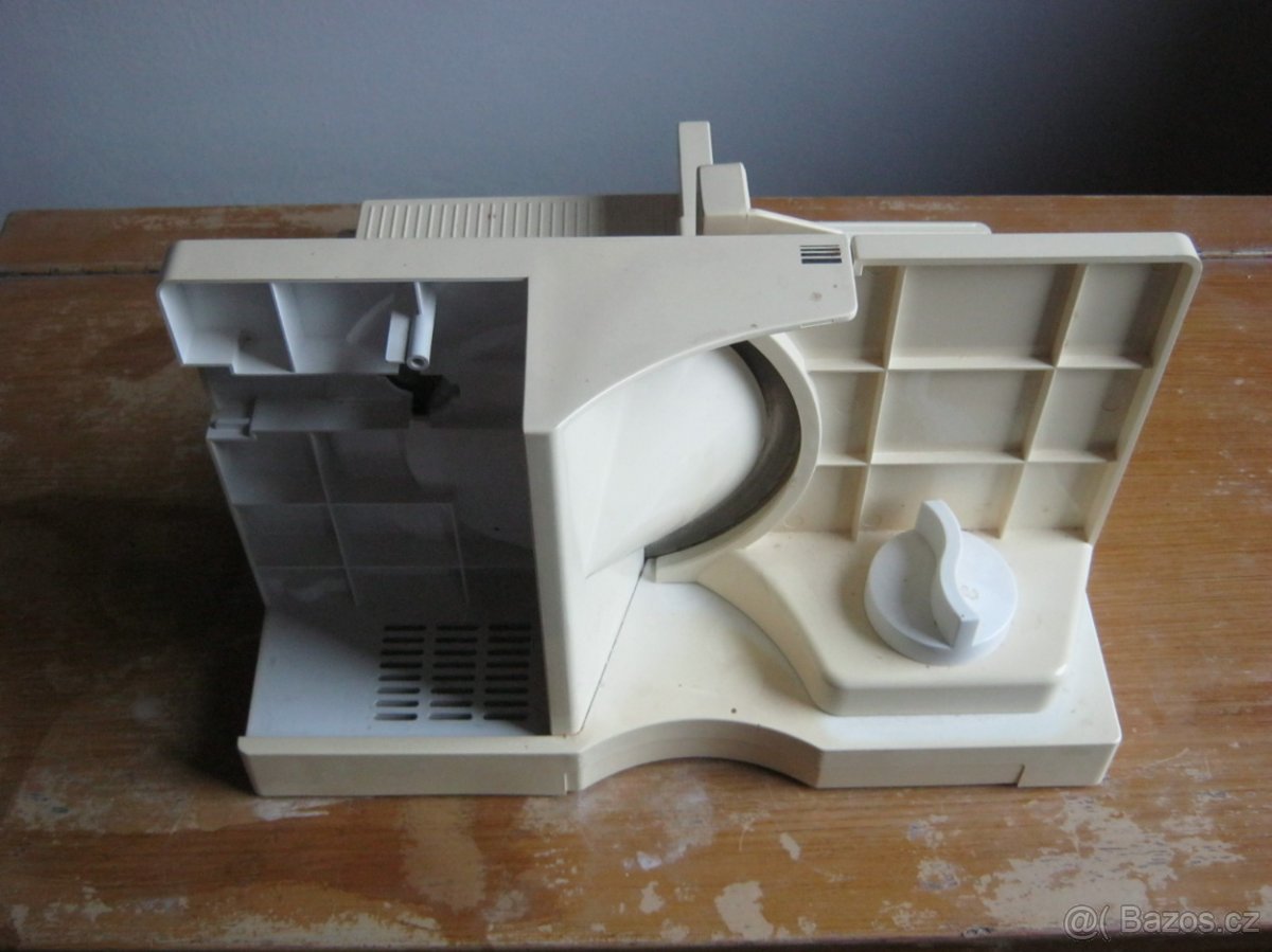 Zbytky kráječe AEG - 2