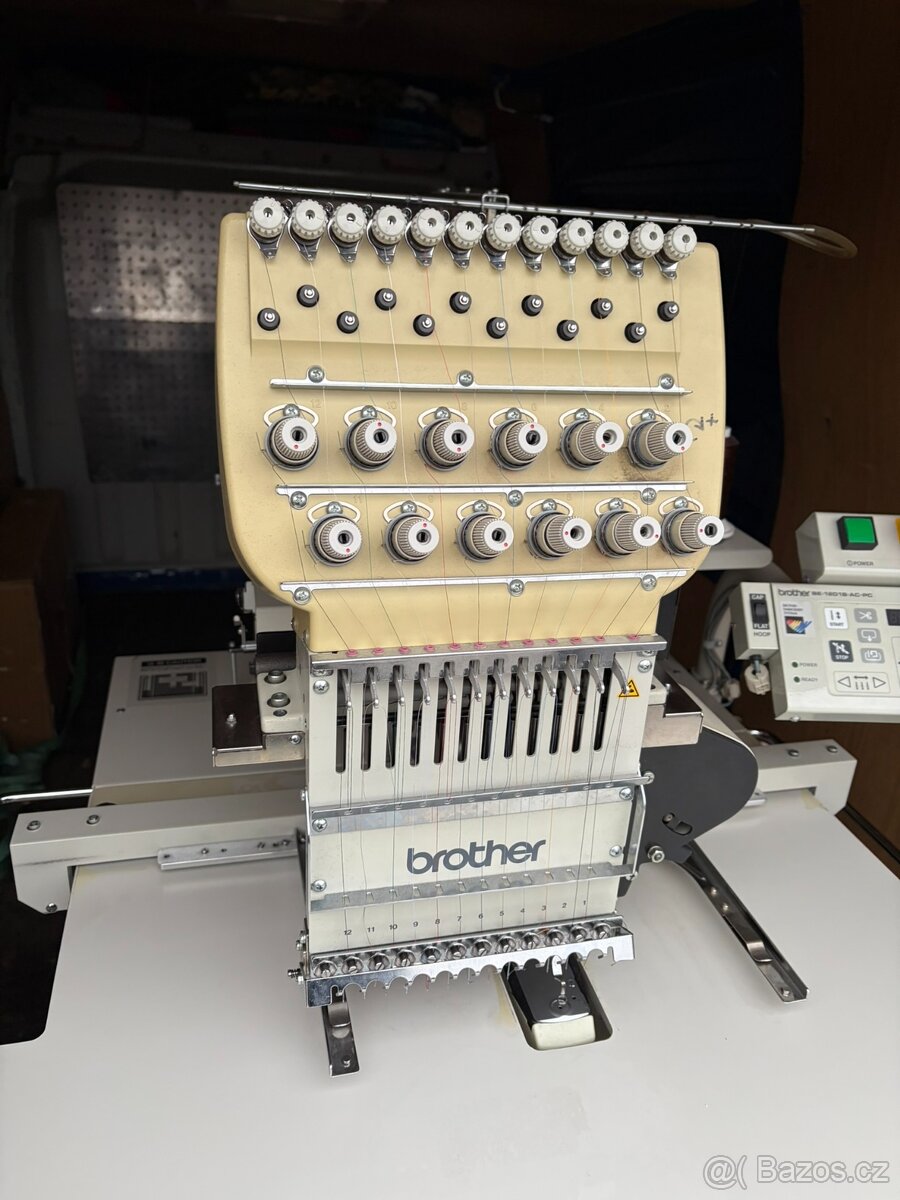 Průmyslový vyšívací stroj Brother BE-1201B-AC-PC - 2