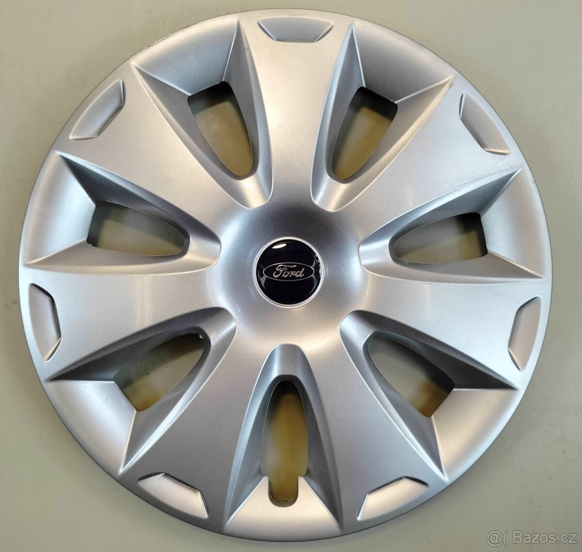 Poklice Ford 16" 4ks - 2