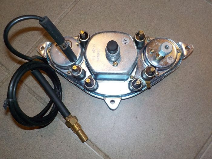 Sdružený panel přístrojové desky na Zetor - 2