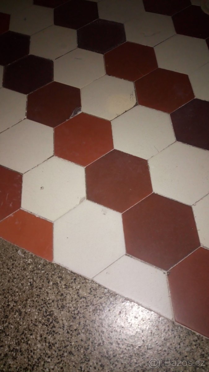 Prvorepubliková dlažba koupím - 2