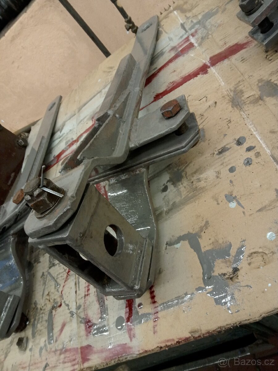Závěs unhz - 2