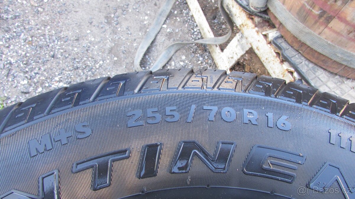 Continental crosscontact 255,70 R16 111T - 2