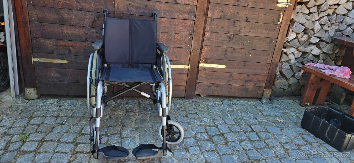 Invalidní vozík - 2