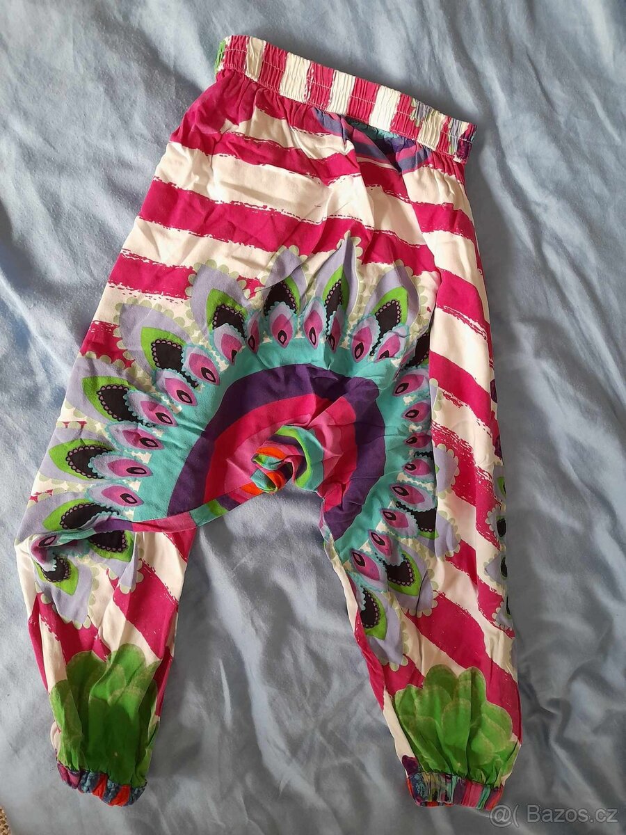 Dívka 4-6 let - Legíny, kalhoty, trička, šaty - 2