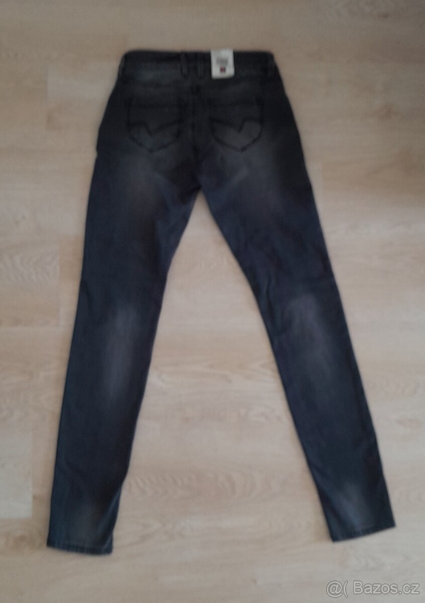 Nové značkové jeansy, vel. 25, PC 89€ - 2