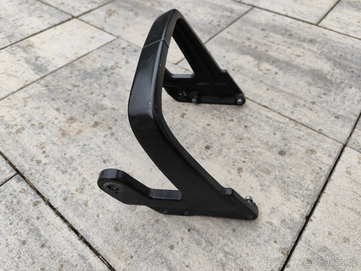 Držáky zadních blinkrů na BMW R100R a jiné - 2